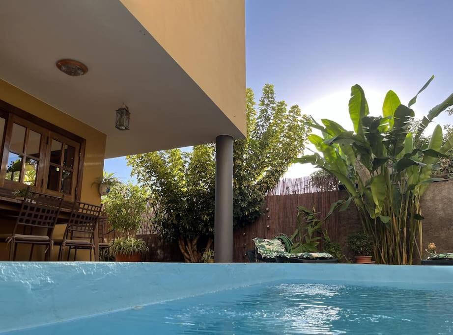Villa Casa Con Piscina En El Centro à Los Llanos De Aridane Extérieur photo