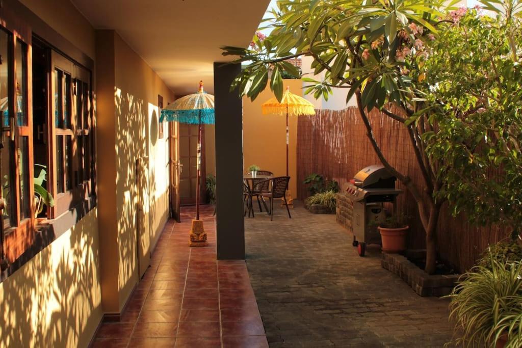 Villa Casa Con Piscina En El Centro à Los Llanos De Aridane Extérieur photo