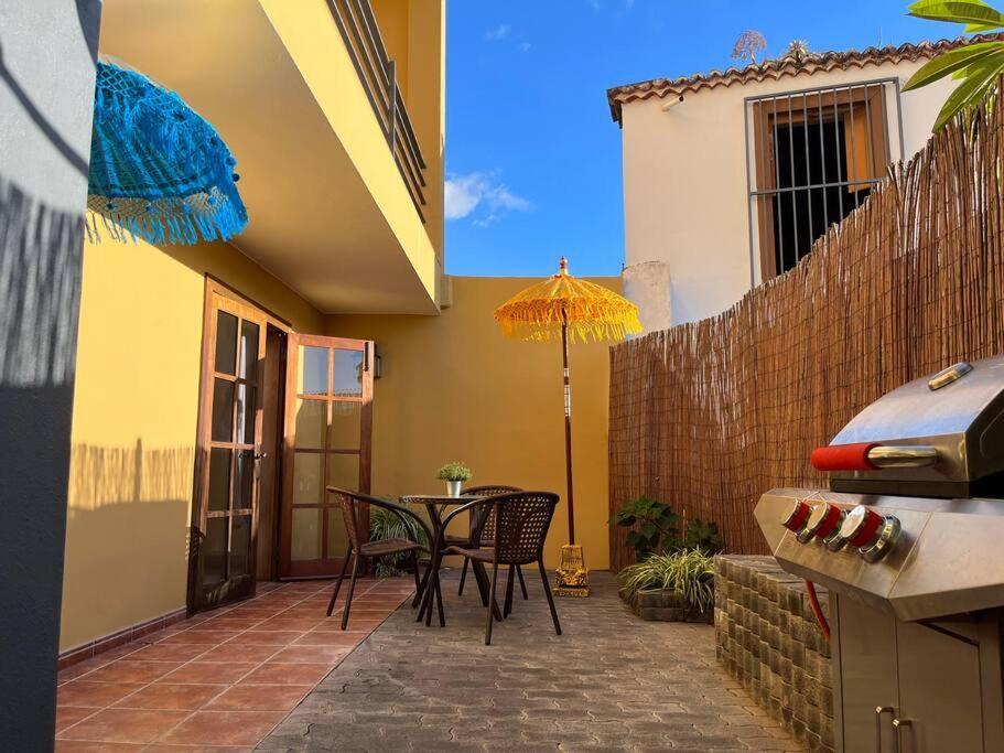 Villa Casa Con Piscina En El Centro à Los Llanos De Aridane Extérieur photo
